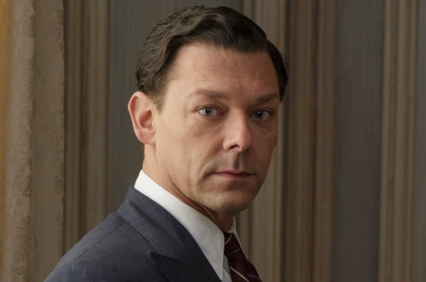 Fantastic Beasts 3: Richard Coyle Is Aberforth Dumbledore and Sequel