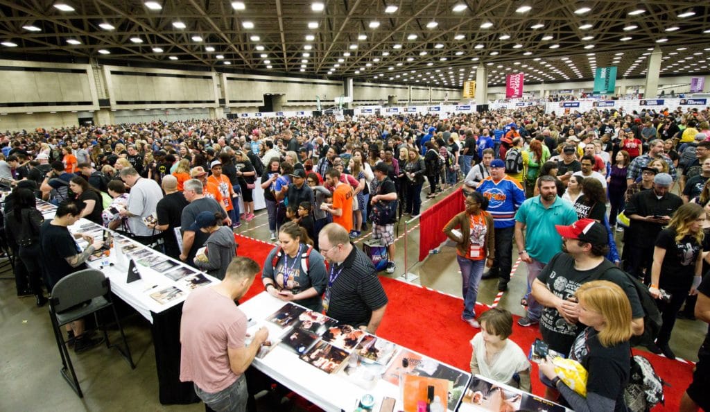 Fan Expo Dallas lines