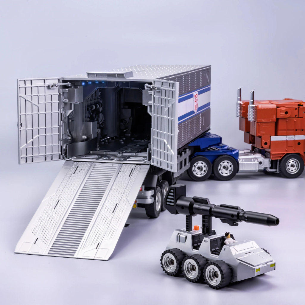 Transformers Optimus Prime Auto-Converting Trailer with Roller Set - 4