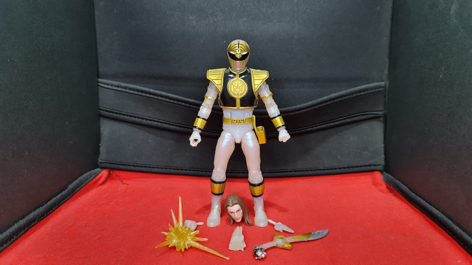 Power Rangers Lightning Collection: New Metallic Armor White Released ...