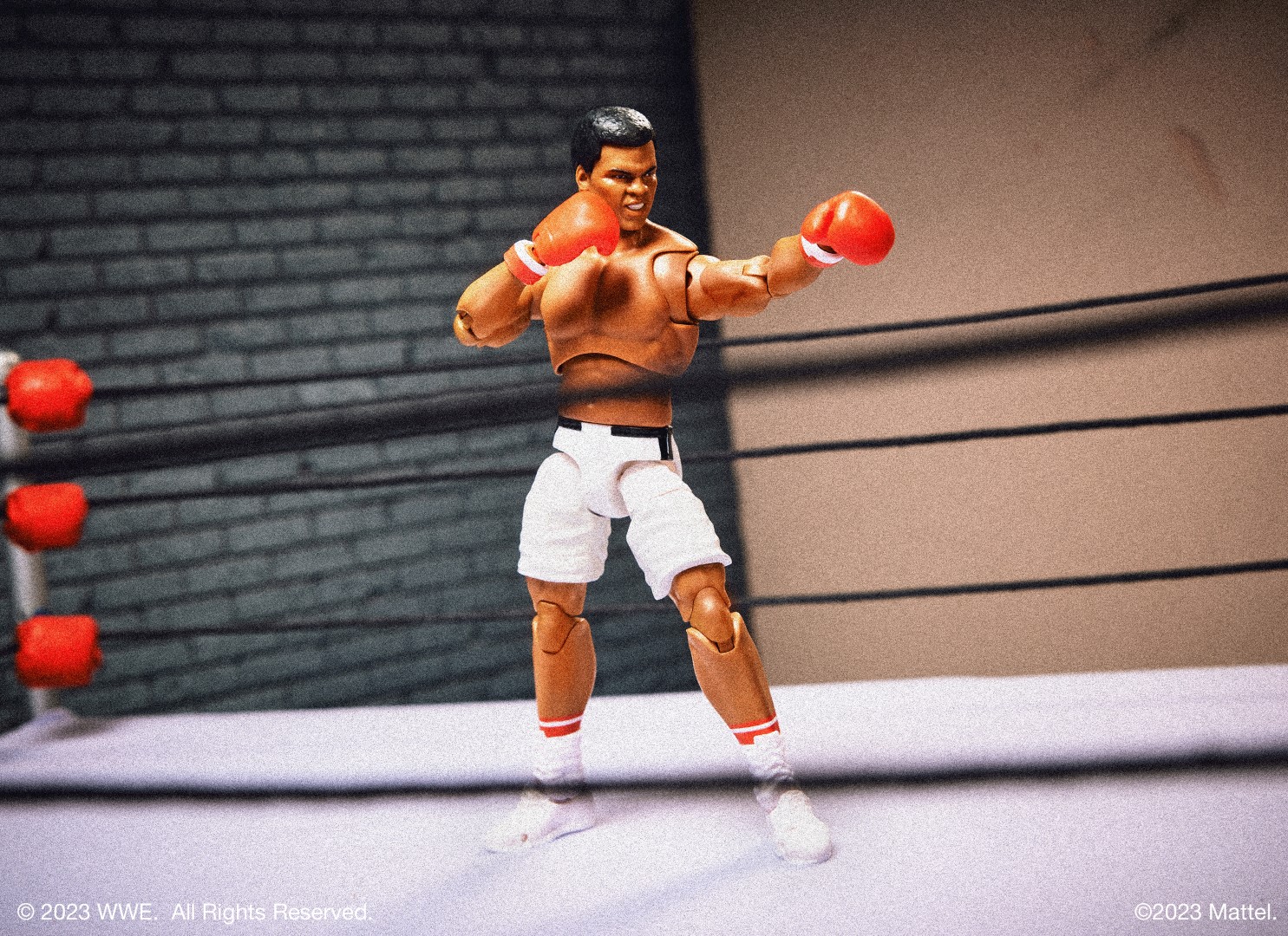 WWE® Ultimate Edition Muhammad Ali™ Action Figure Set (HNV66)