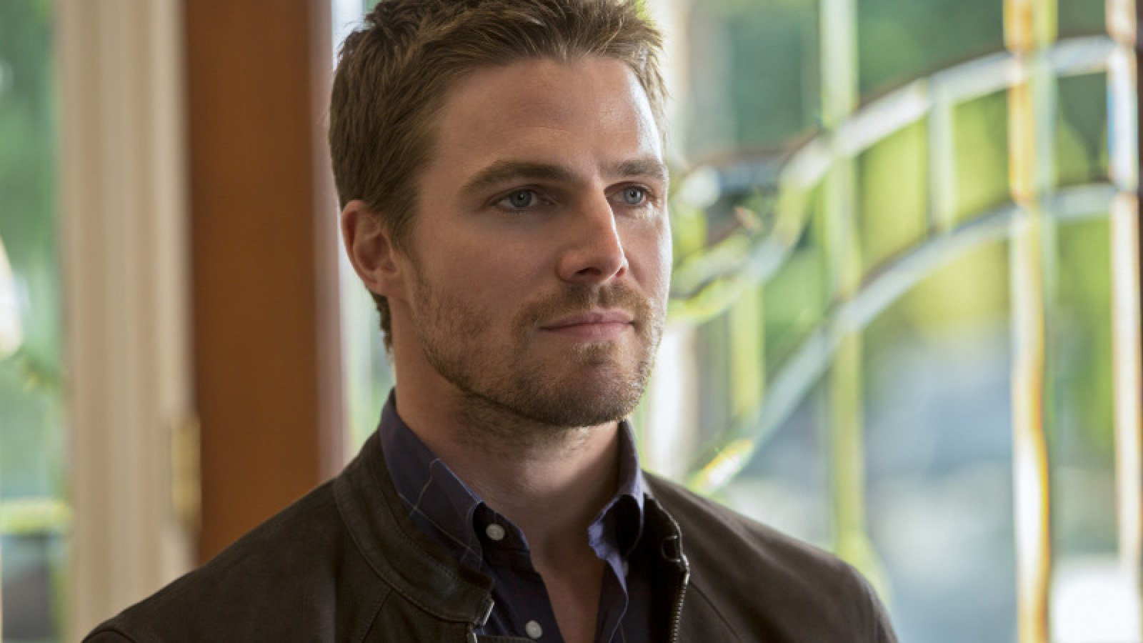 Here’s Why Stephen Amell Received Fierce Backlash From Arrowverse Actors After Denouncing Strike