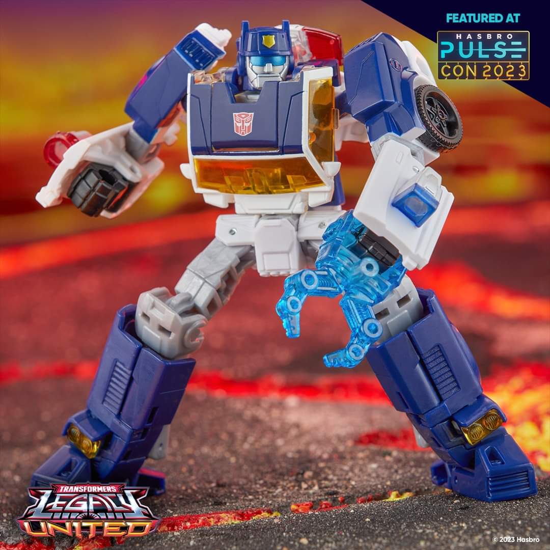 Legacy United Commander Magmatron Revealed! - Transformers News