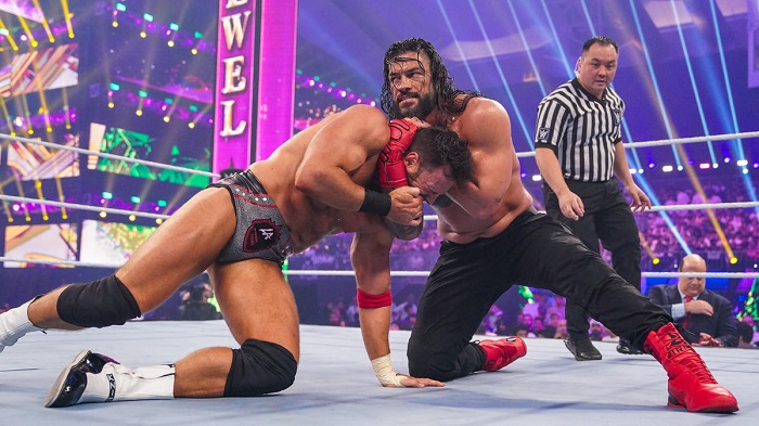 WWE Roman Reigns and LA Knight