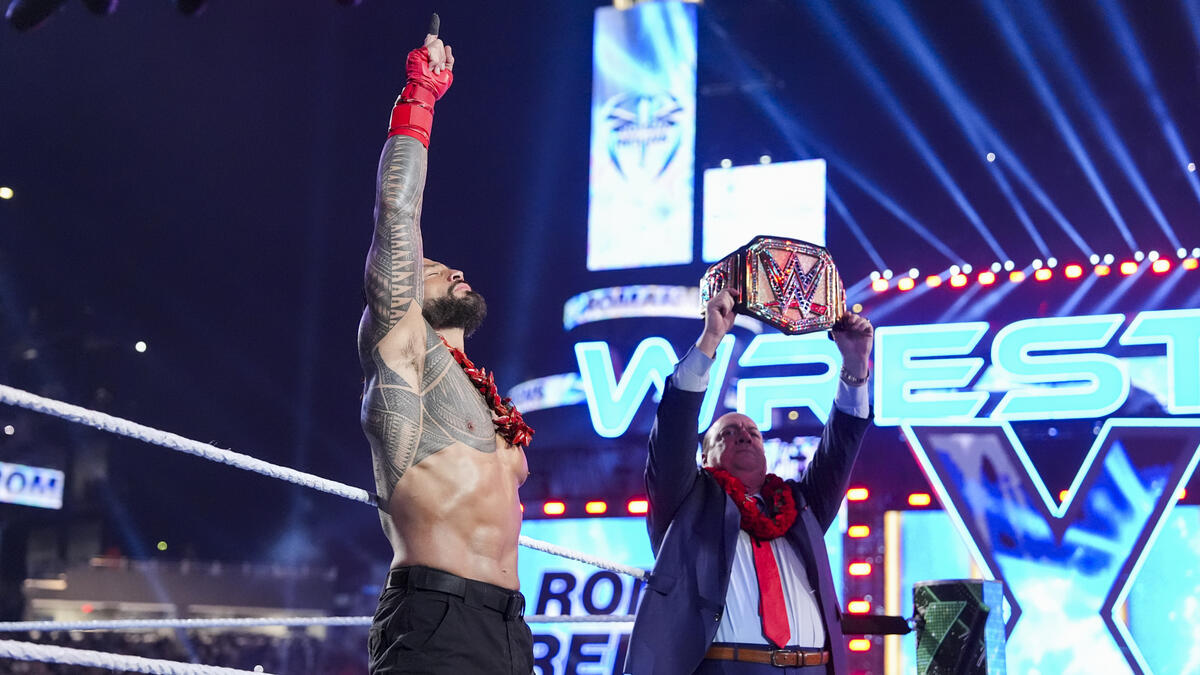 WWE Roman Reigns and Paul Heyman