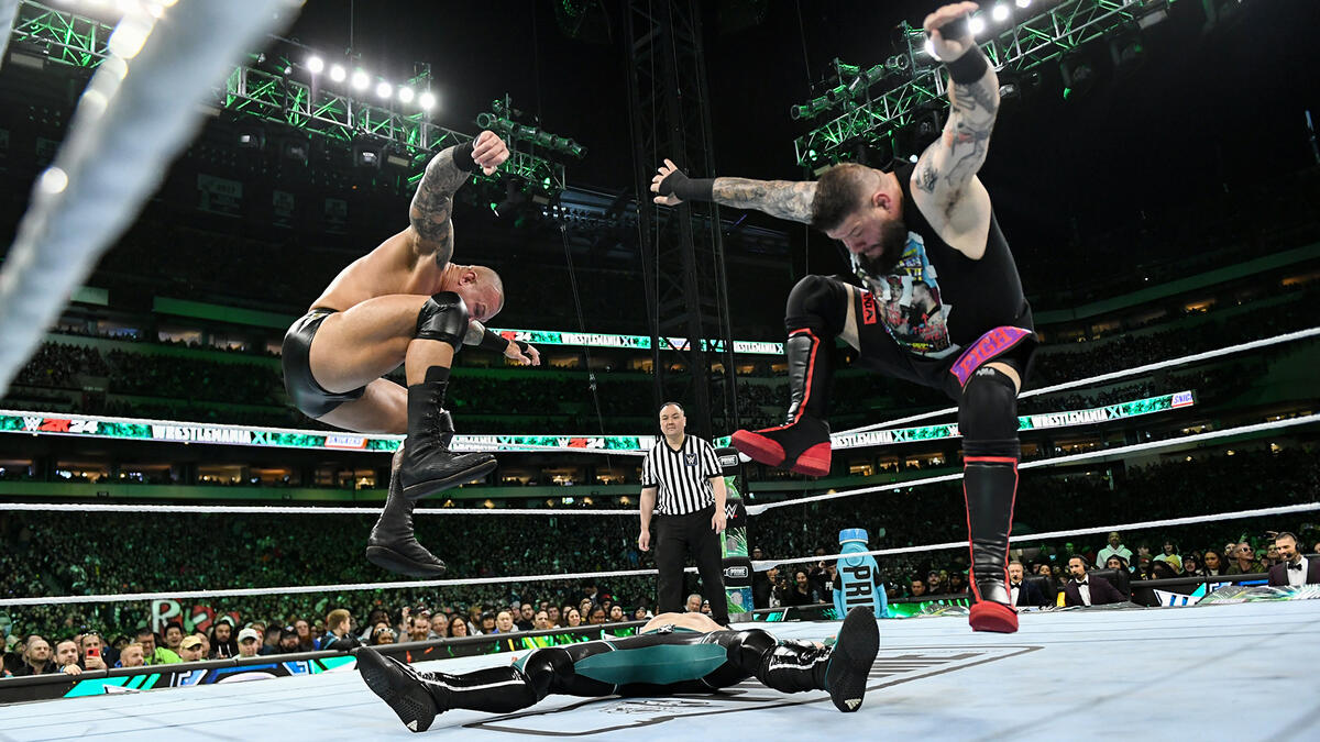 WWE Randy Orton, Logan Paul, Kevin Owens