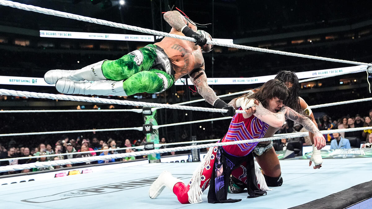 WWE Rey Mysterio and Dominik Mysterio